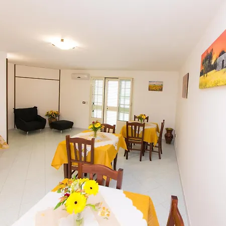 La Casa Nel Borgo Bed & Breakfast Specchia