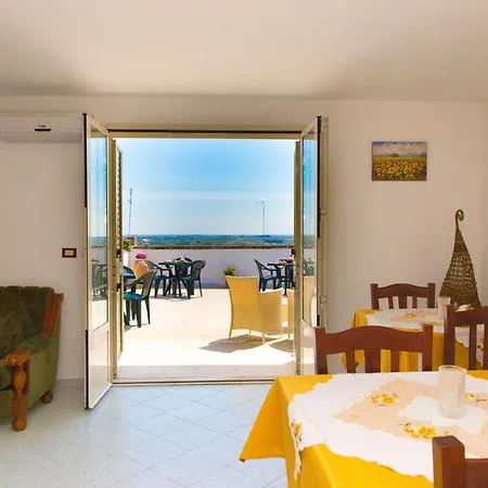 La Casa Nel Borgo Alojamento de Acomodação e Pequeno-almoço 4*
