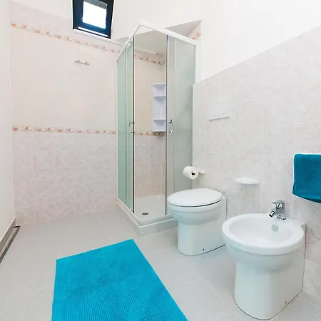 Alojamento de Acomodação e Pequeno-almoço La Casa Nel Borgo 4*